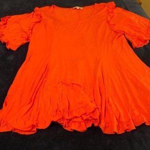 Womens short sleeve tunic top.